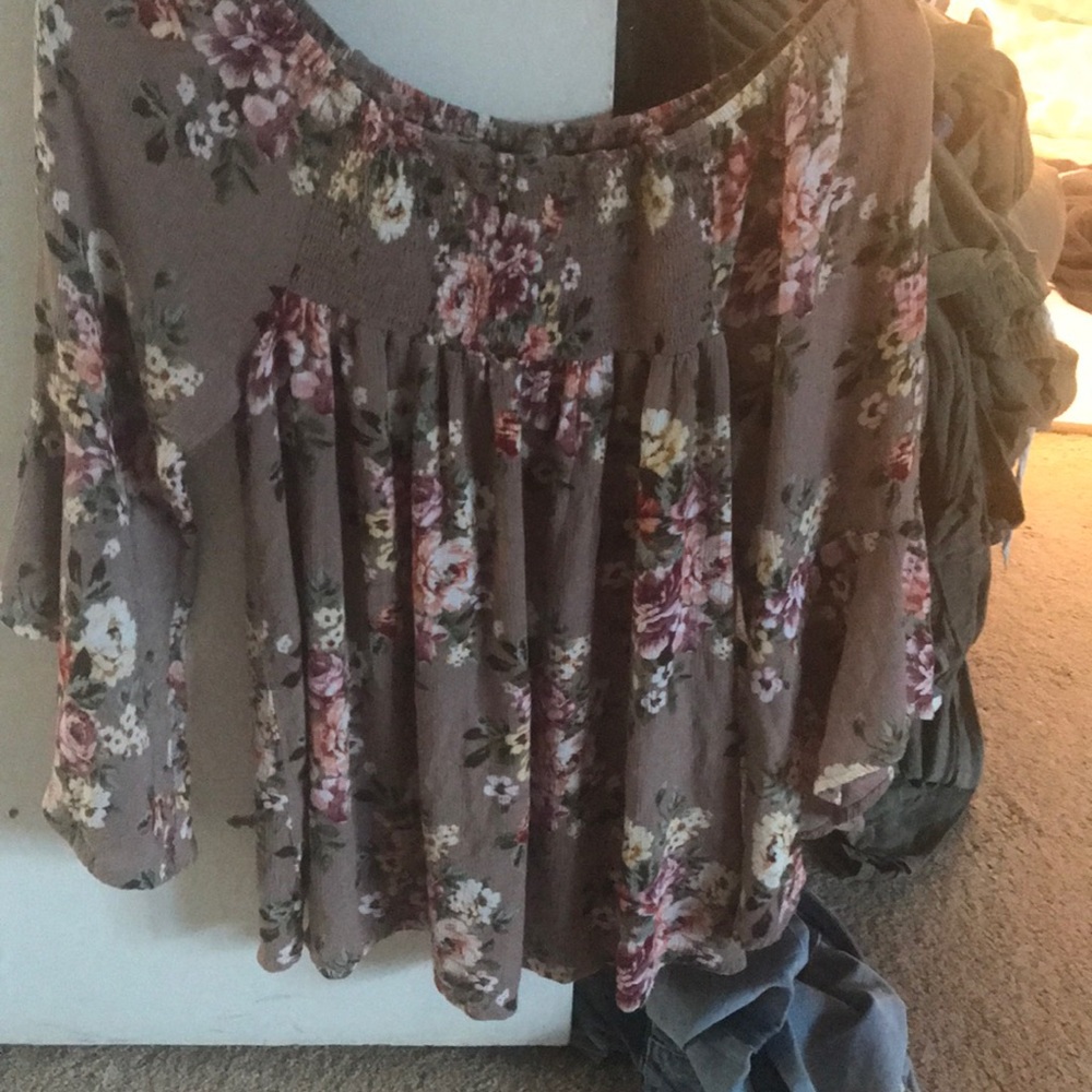 Off the shoulder flare sleeve blouse
